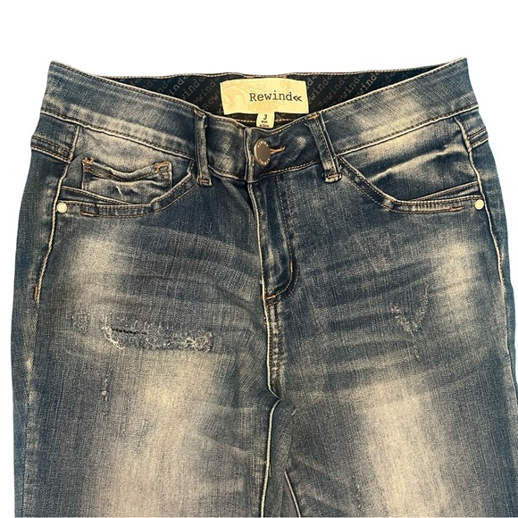 Rewind Women's / Juniors Cropped Released Raw hem Distressed Jeans size 3 - Picture 2 of 8